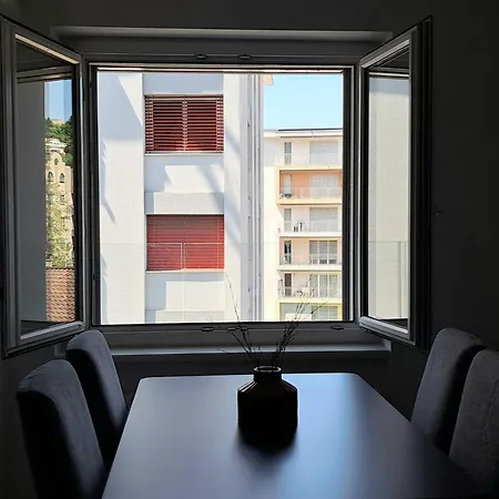 Urban By Quokka 360 - With Parking In Apartamento