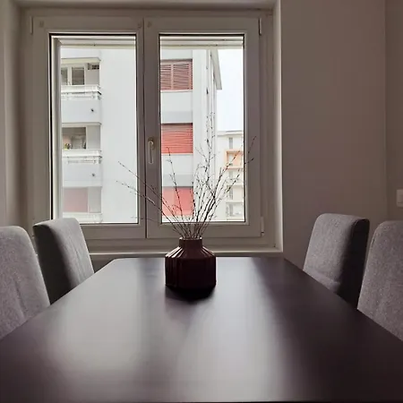 Urban By Quokka 360 - With Parking In Apartamento